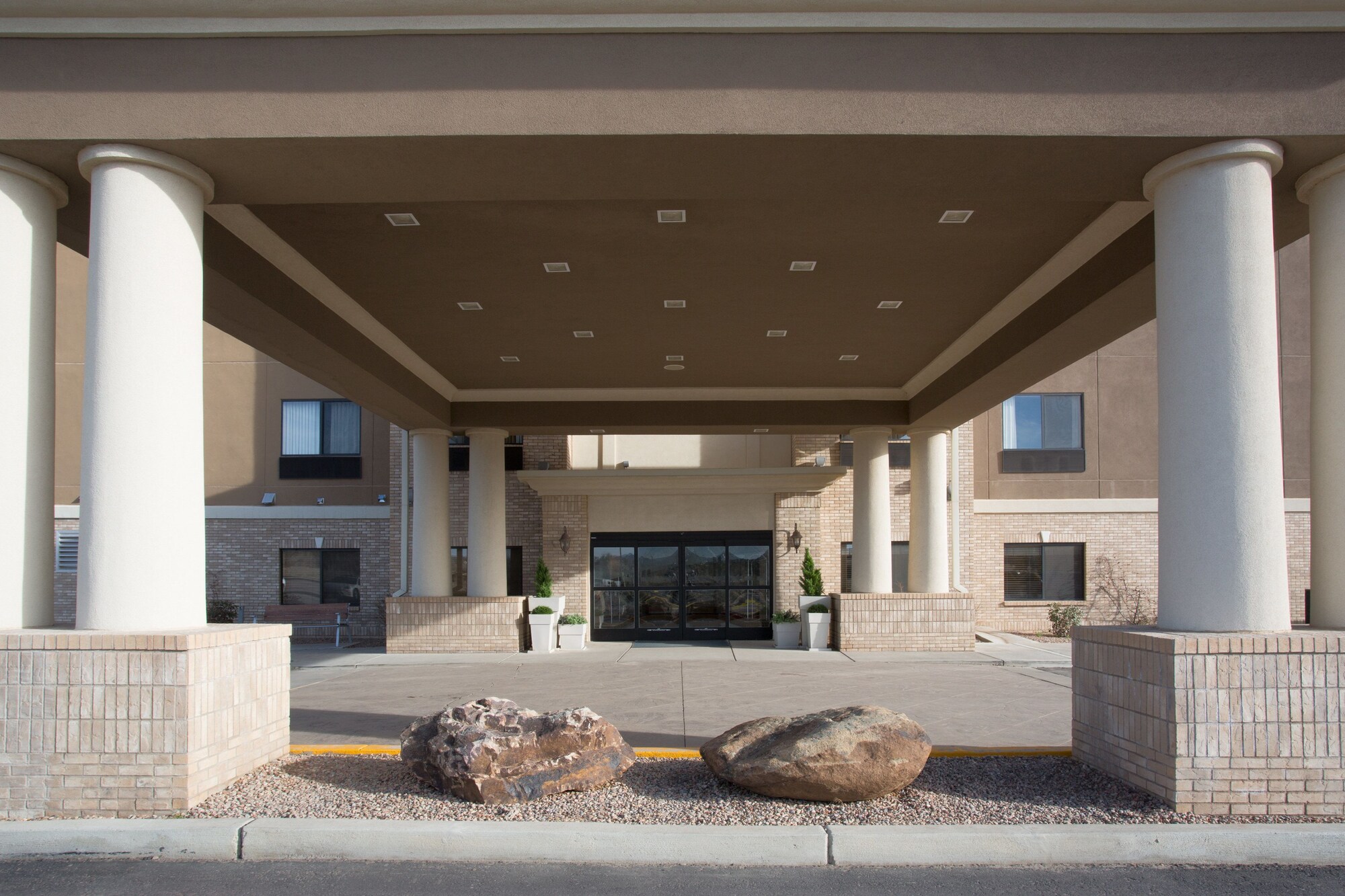 Holiday Inn Express & Suites Las Vegas