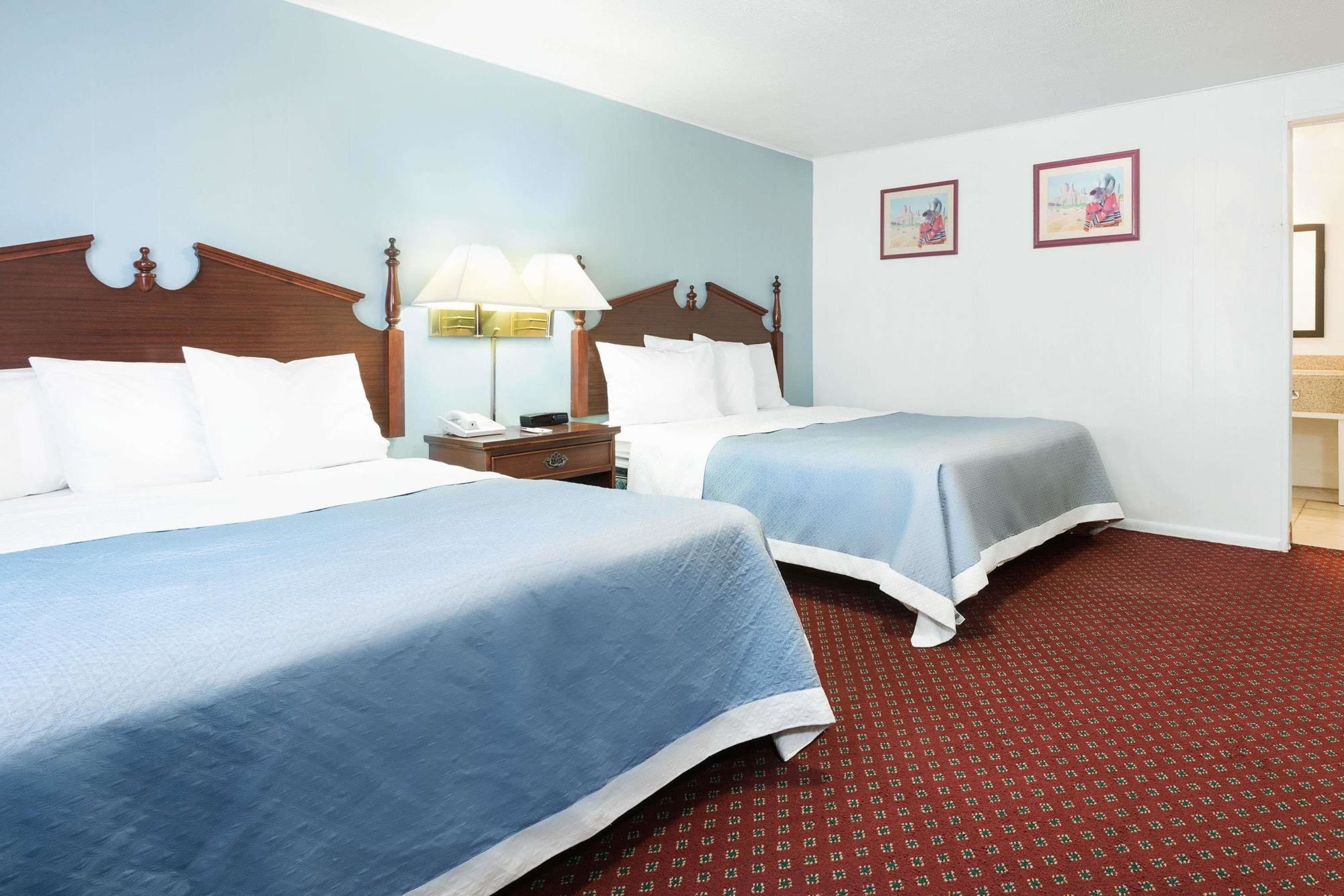 Travelodge by Wyndham Las Vegas NM