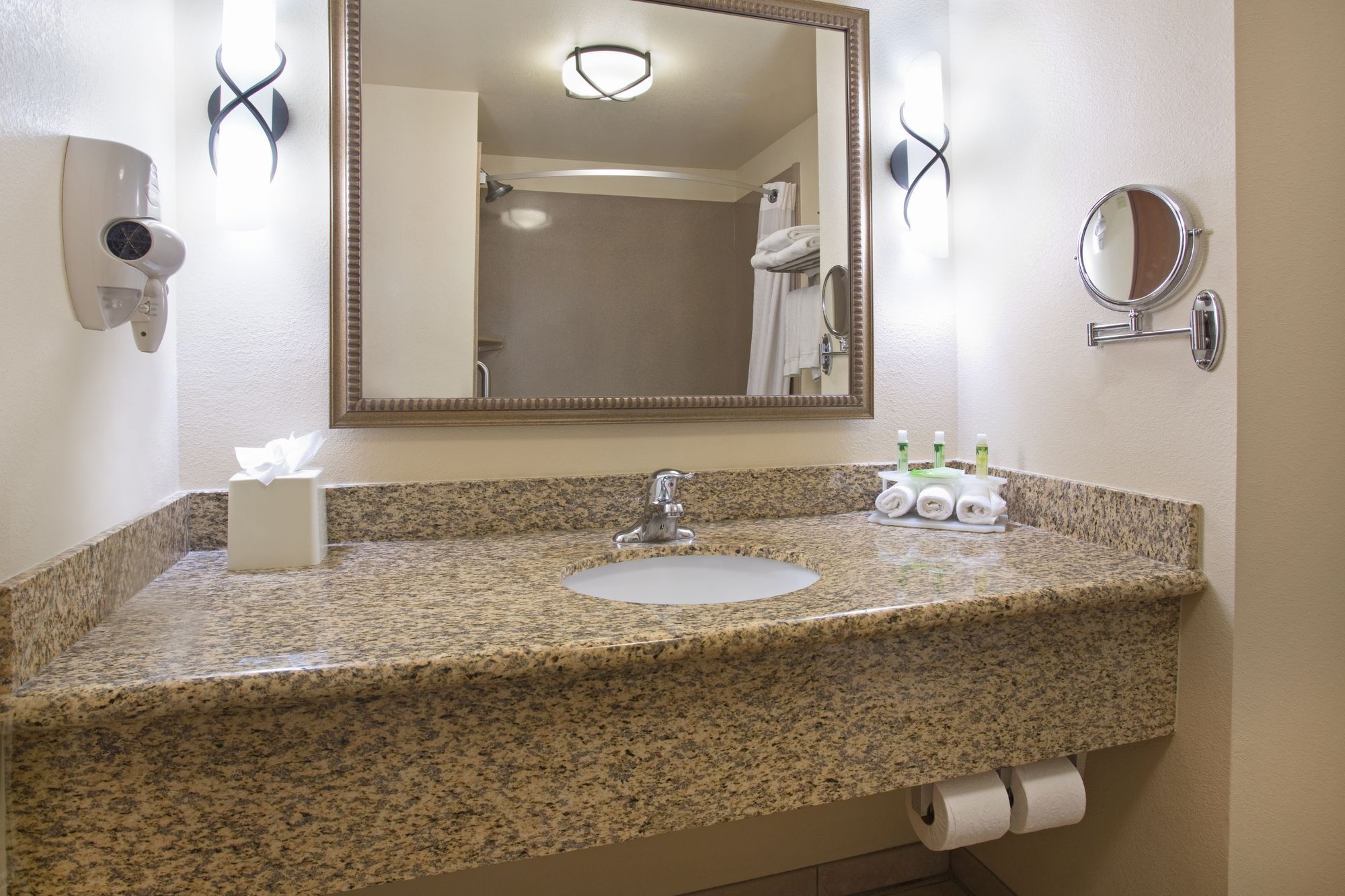 Holiday Inn Express & Suites Los Alamos Entrada Park