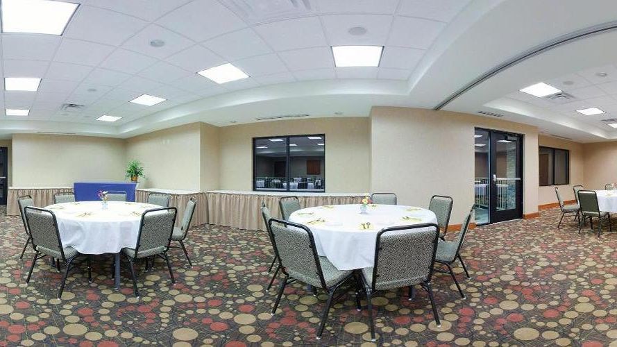 Holiday Inn Express & Suites Los Alamos Entrada Park