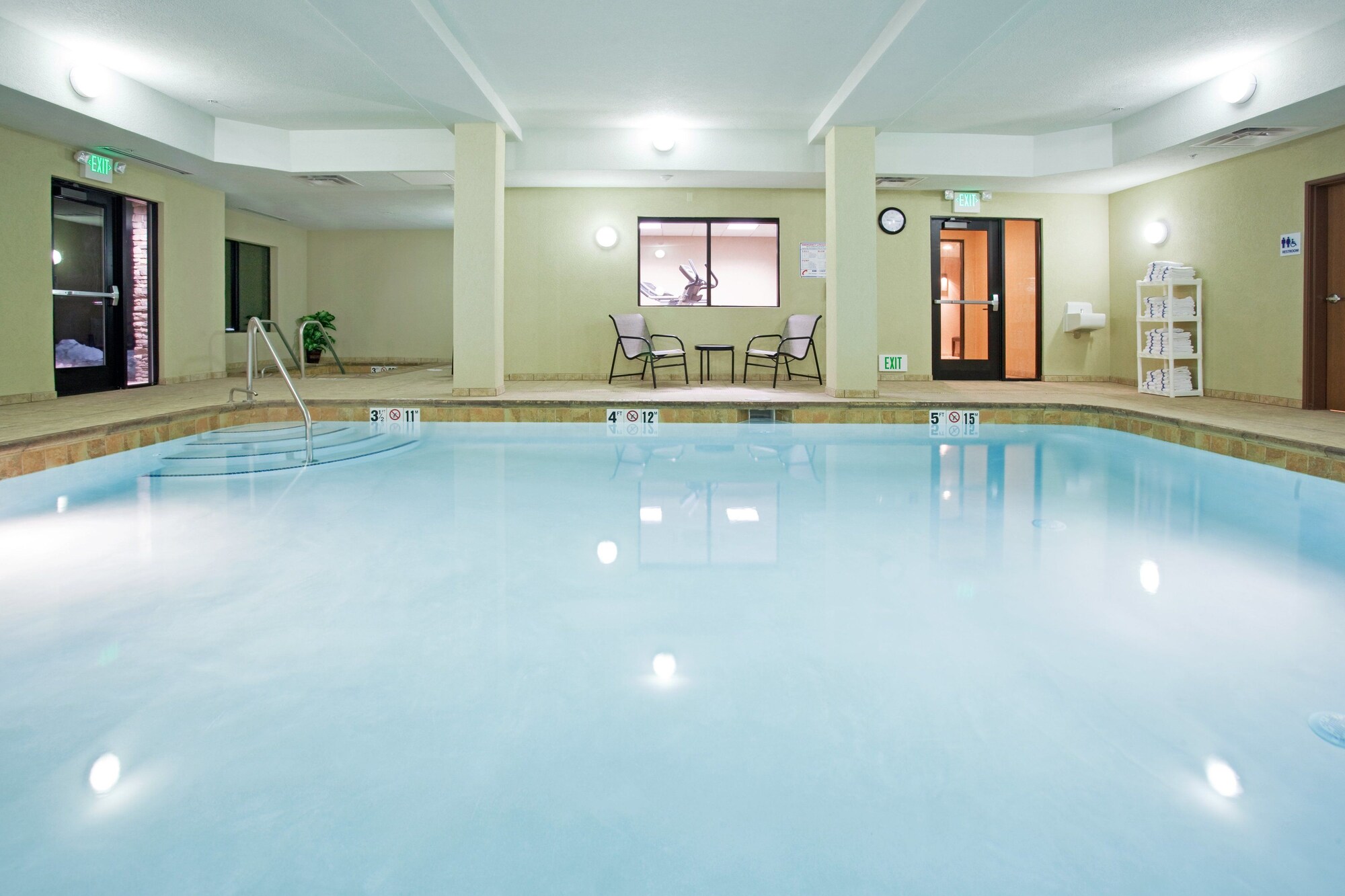 Holiday Inn Express & Suites Los Alamos Entrada Park