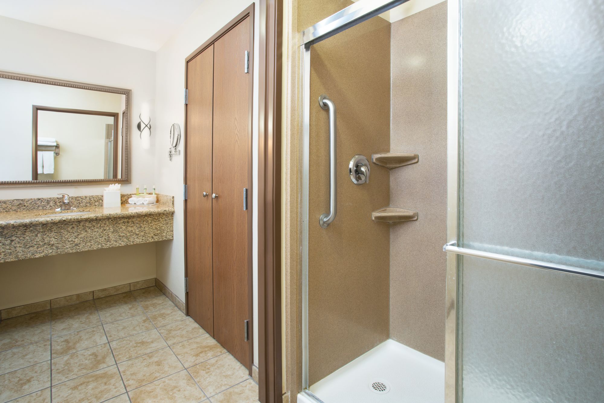 Holiday Inn Express & Suites Los Alamos Entrada Park