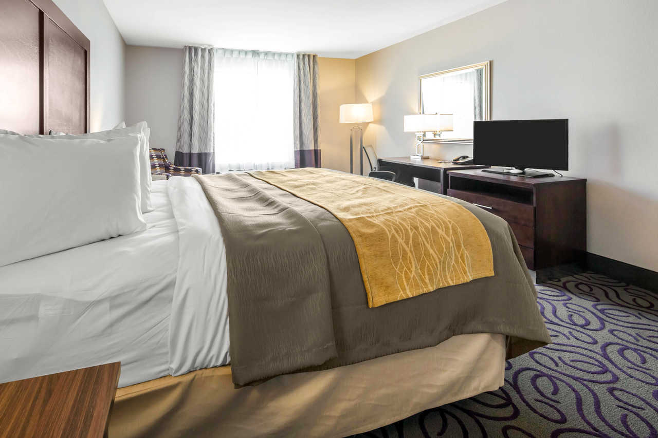 Comfort Inn & Suites