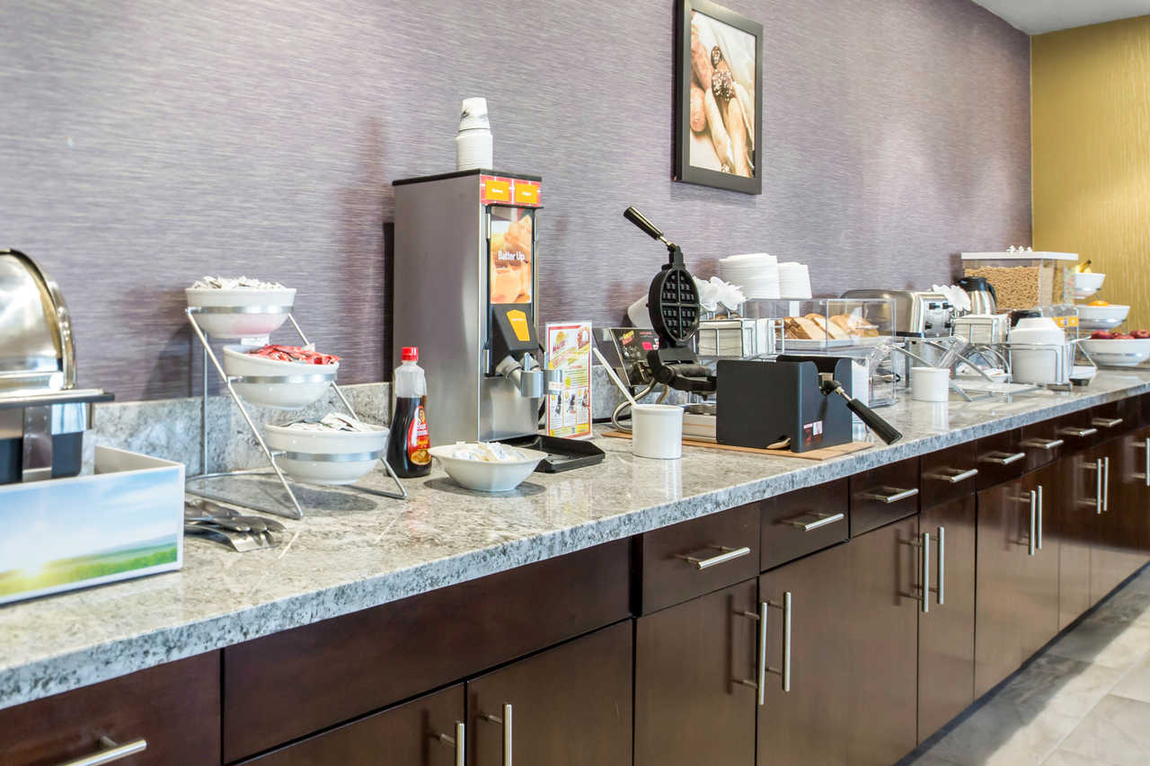 Comfort Inn & Suites