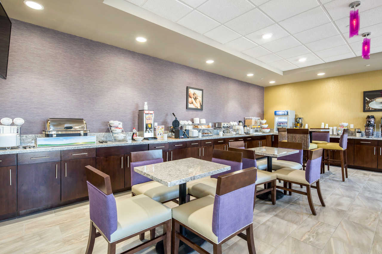 Comfort Inn & Suites