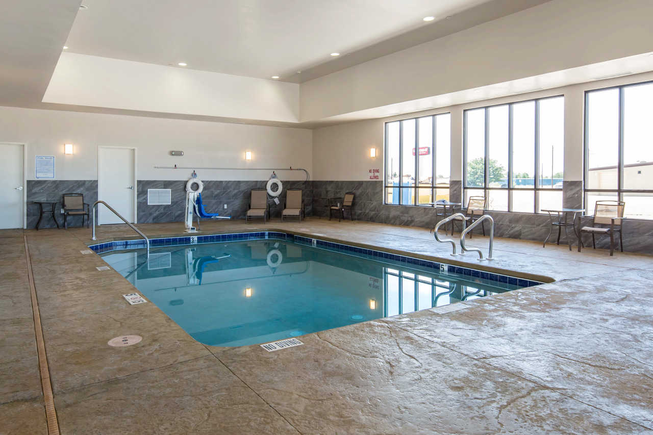 Comfort Inn & Suites