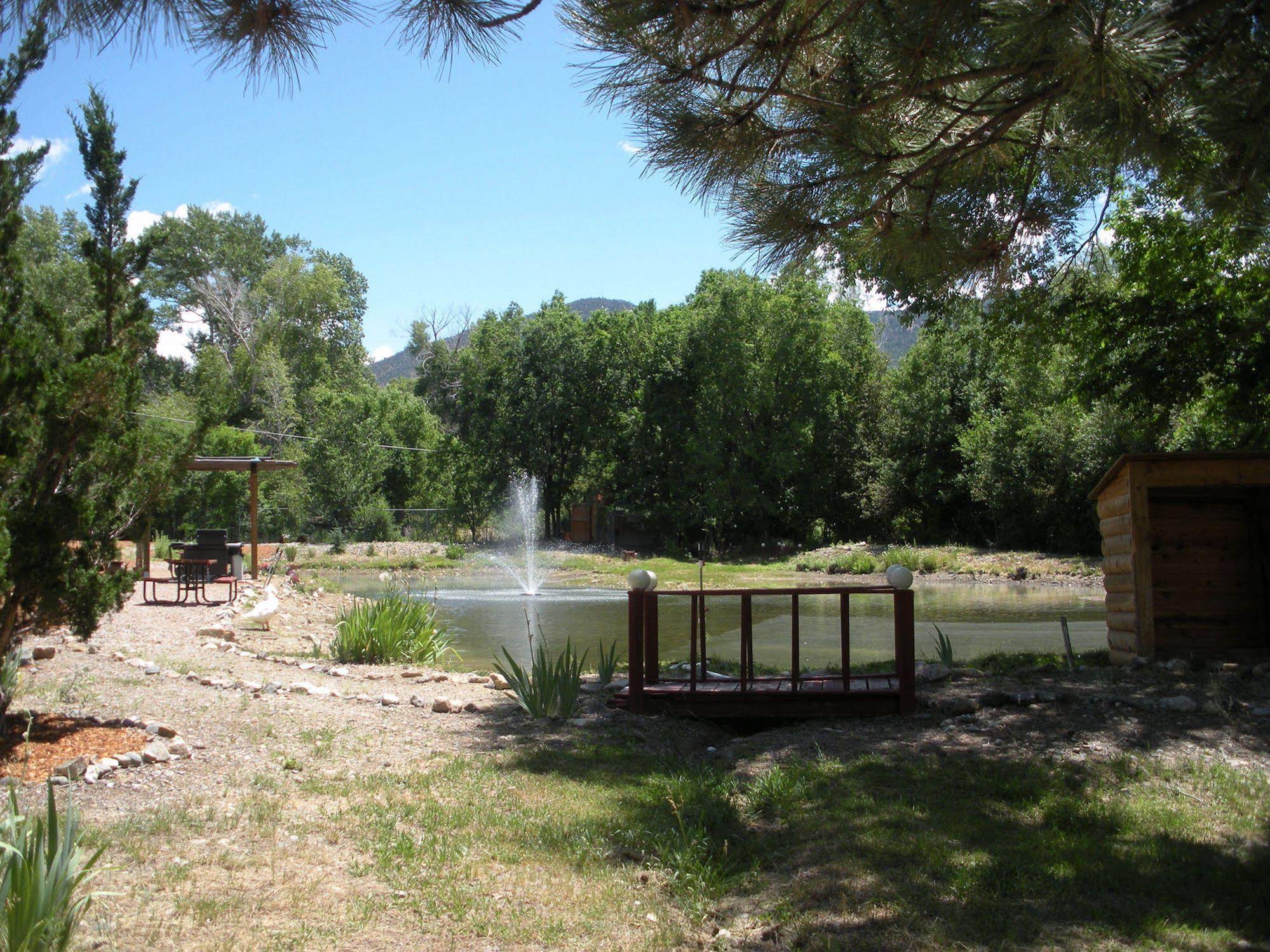 Questa Lodge and RV Park