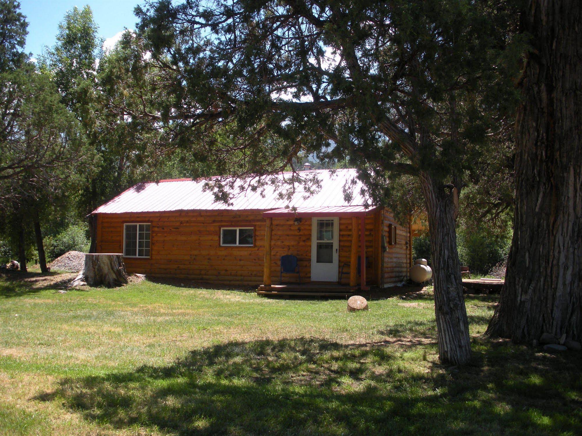 Questa Lodge and RV Park