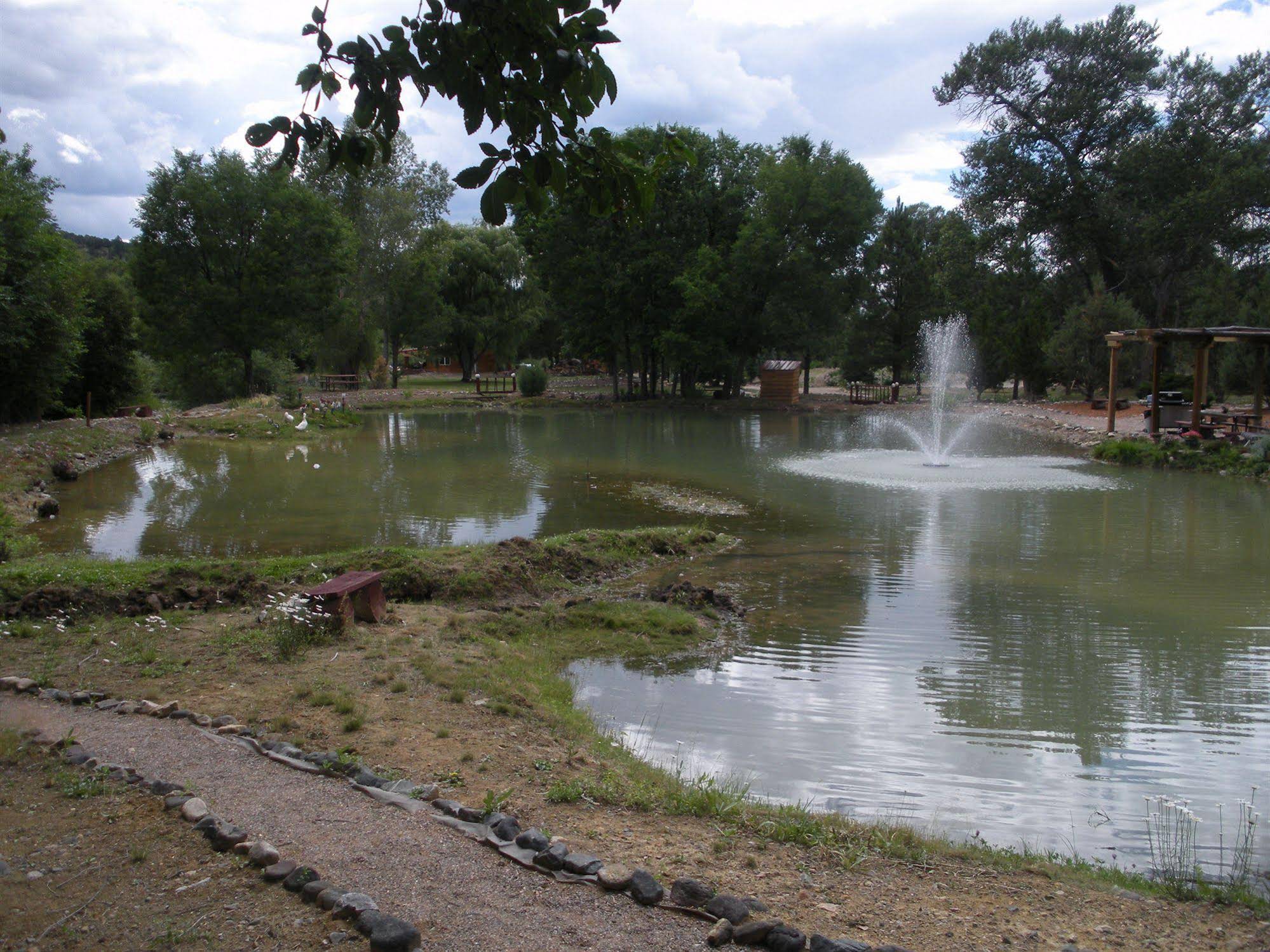 Questa Lodge and RV Park