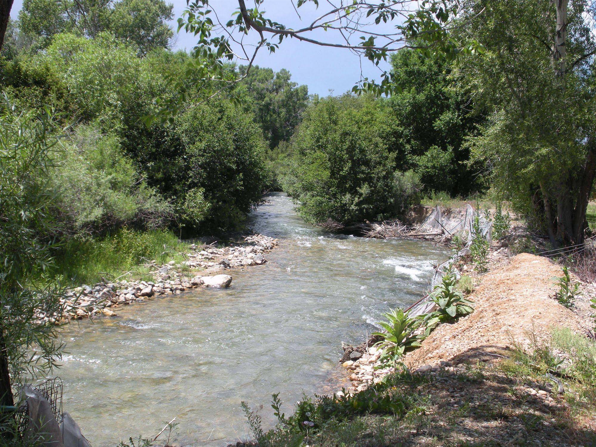 Questa Lodge and RV Park