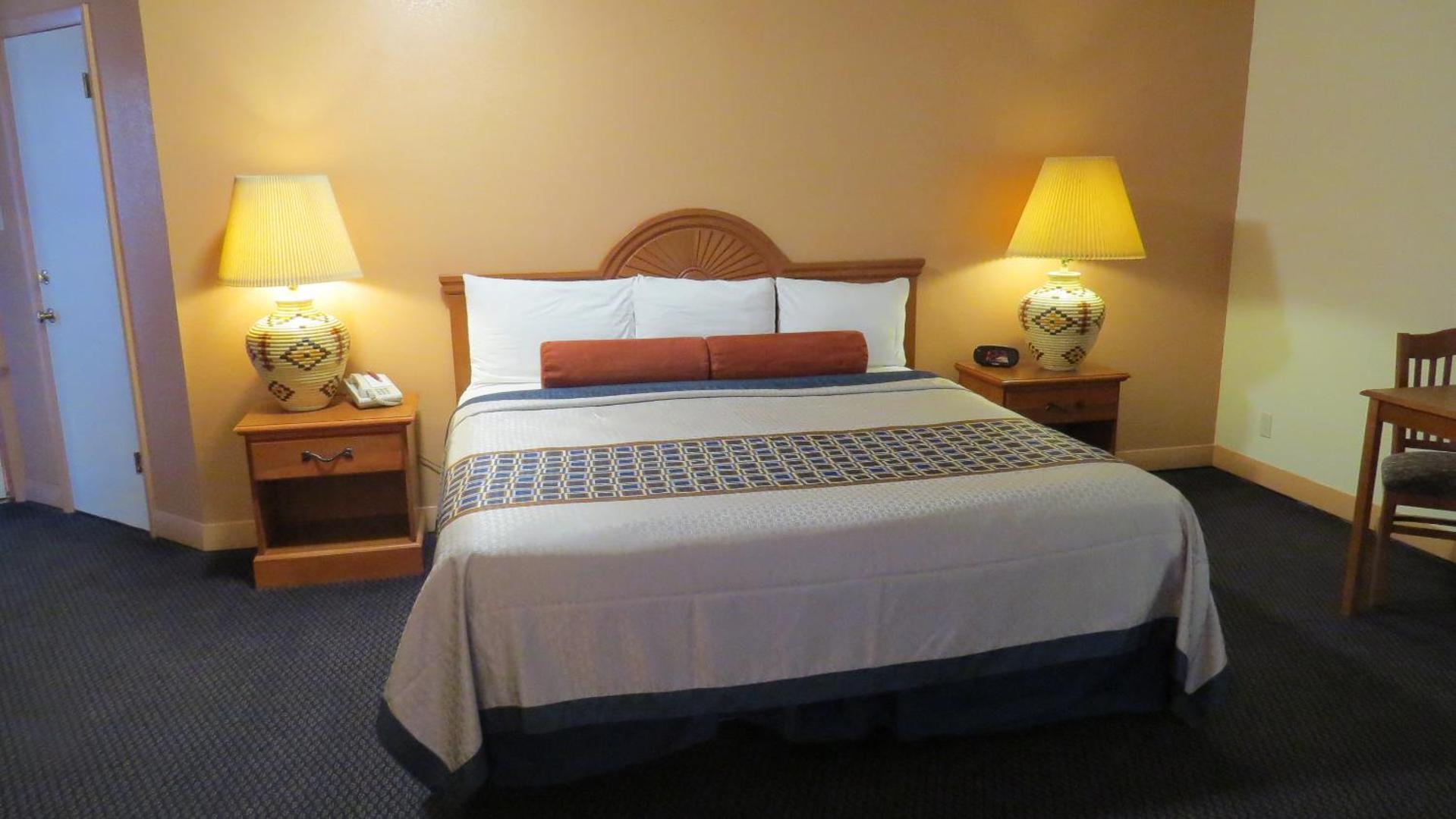 Howard Johnson by Wyndham Raton