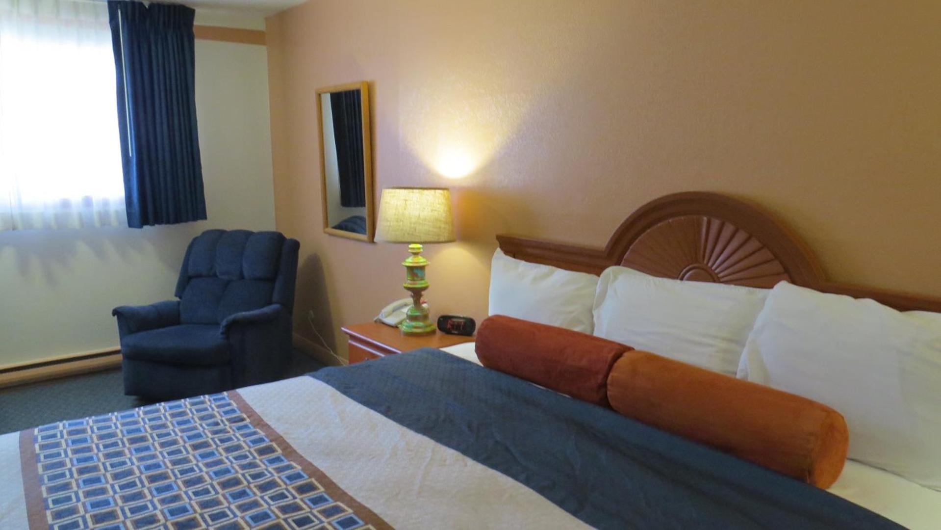 Howard Johnson by Wyndham Raton