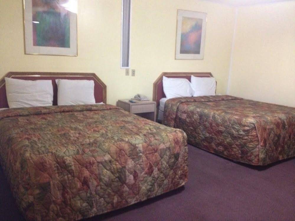 Travel Motel Raton