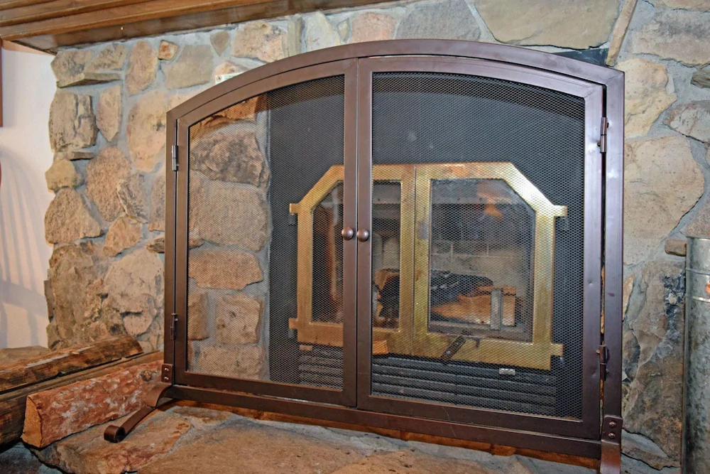 Birds And Bears Retreat