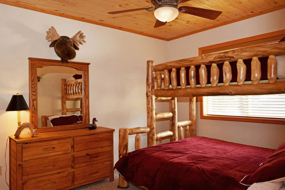 Deer Mountain Lodge
