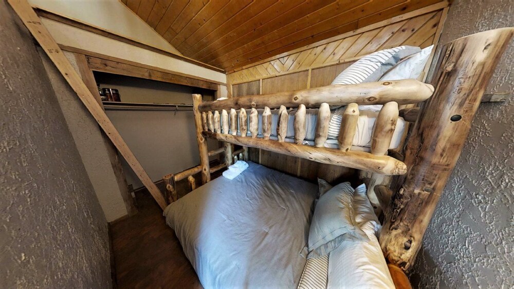 Elevation Mining Lodge