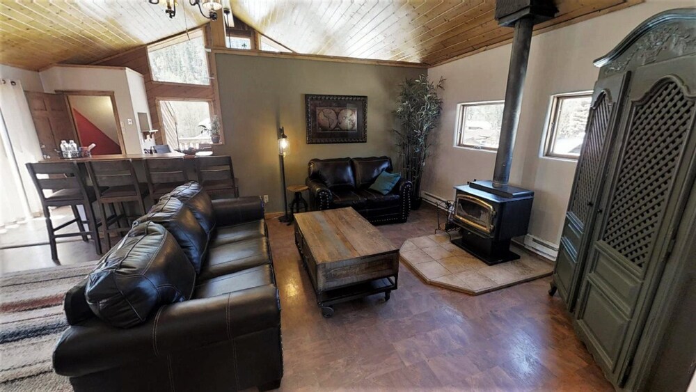 Elevation Mining Lodge