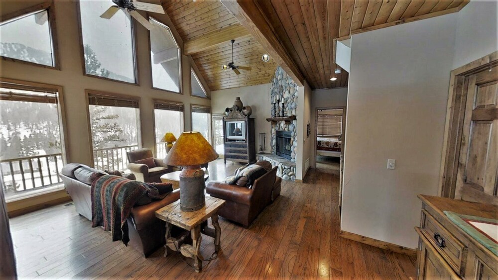 Payne`s Lodge