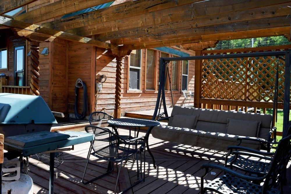 Pines Retreat