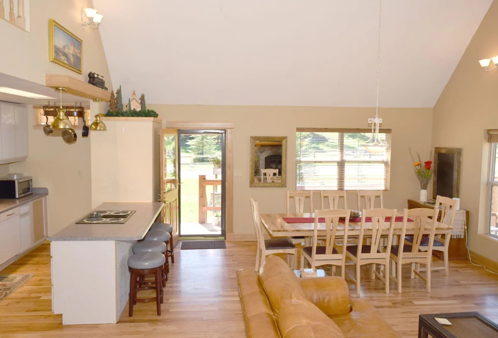 Pines Retreat