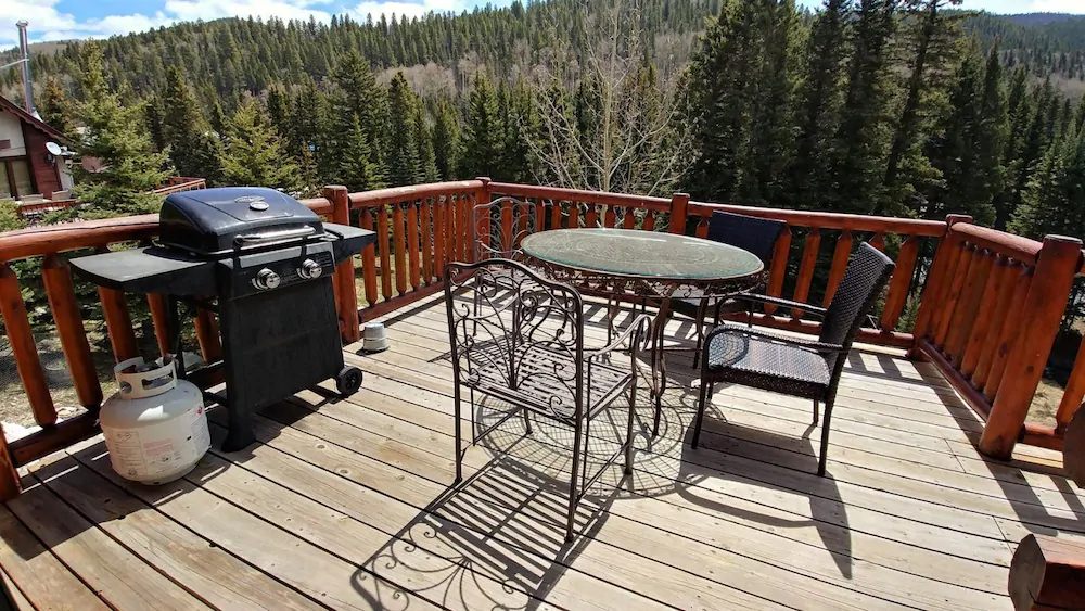 River Chant Lodge