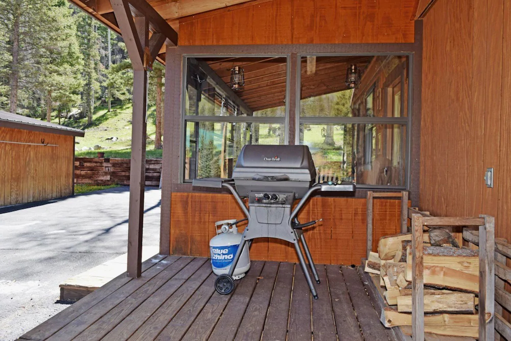 Roberts Trappers Lodge