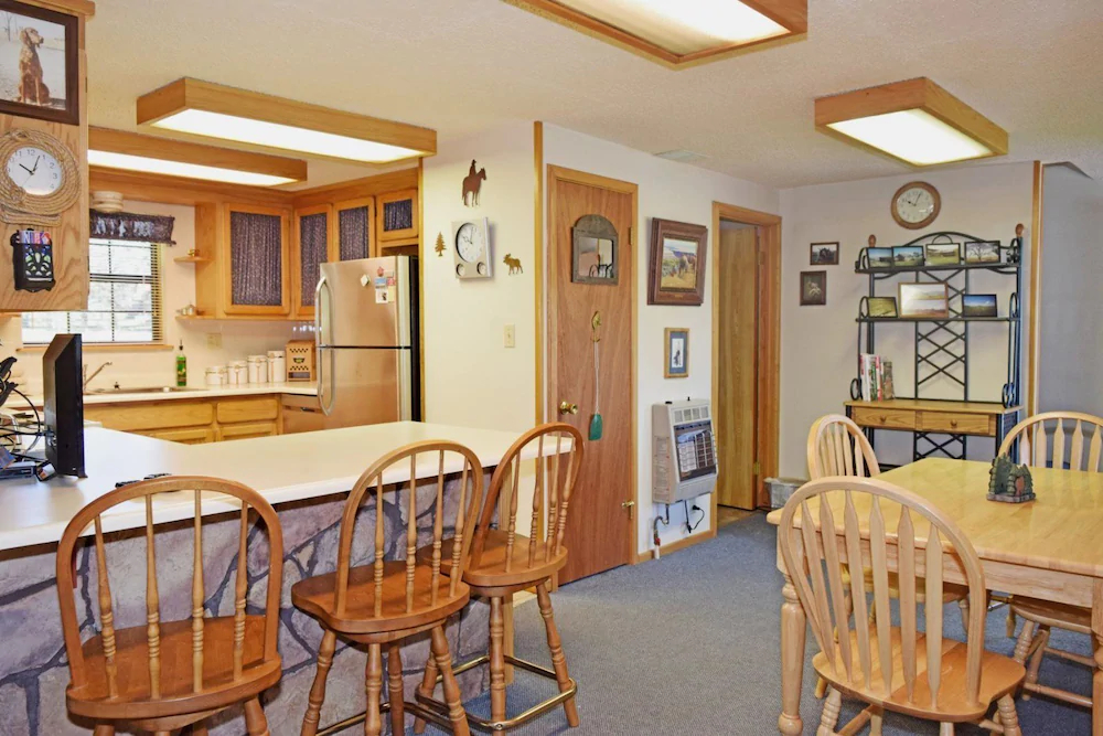 Roberts Trappers Lodge