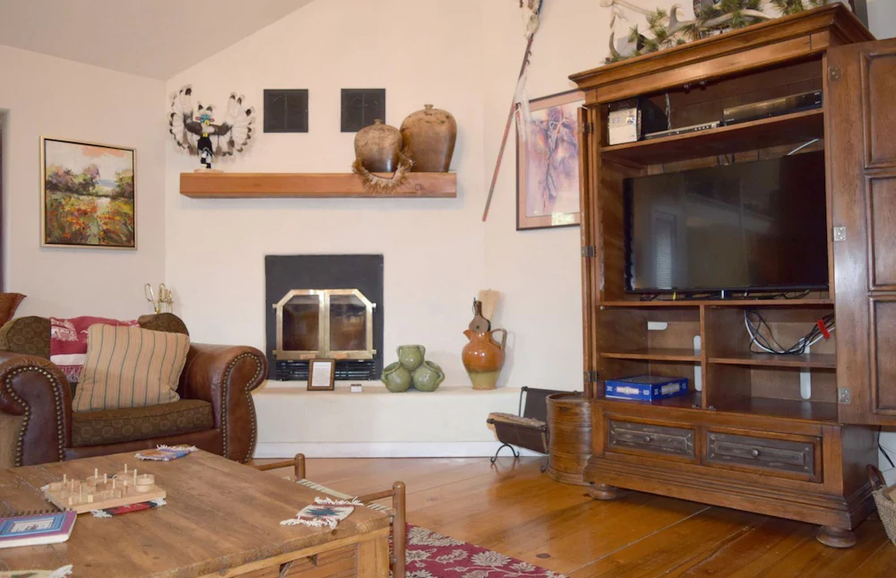 Thorne`s Downtown Delight