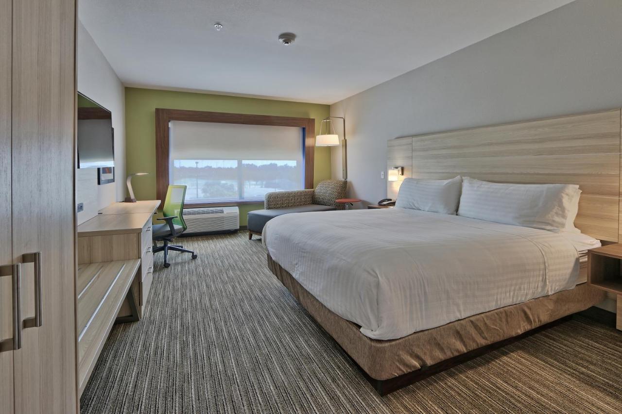 Holiday Inn Express & Suites Roswell