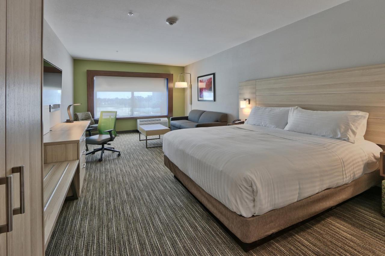Holiday Inn Express & Suites Roswell