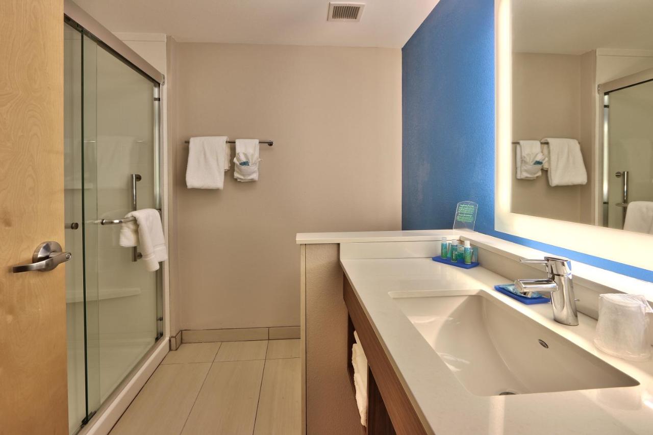 Holiday Inn Express & Suites Roswell