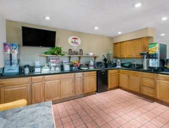 Super 8 by Wyndham Roswell