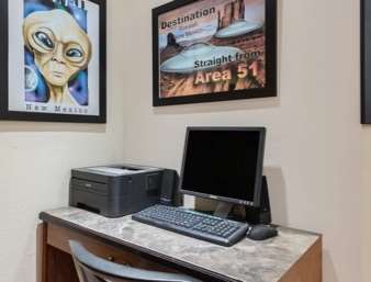 Super 8 by Wyndham Roswell