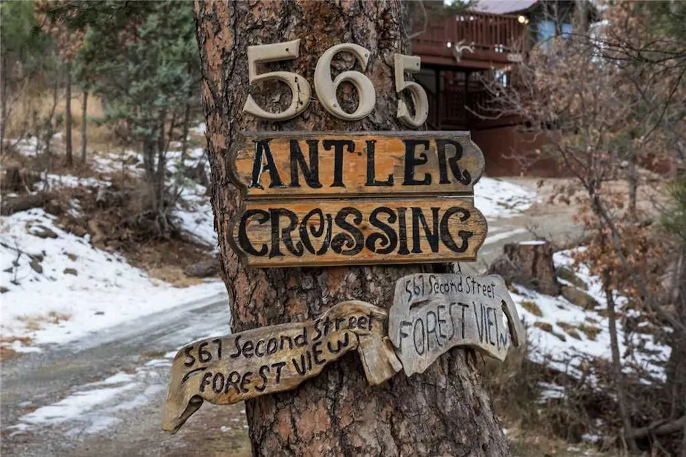 Antler Crossing