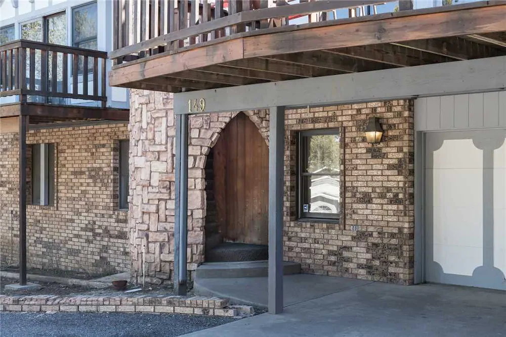 White Mountain Chateau