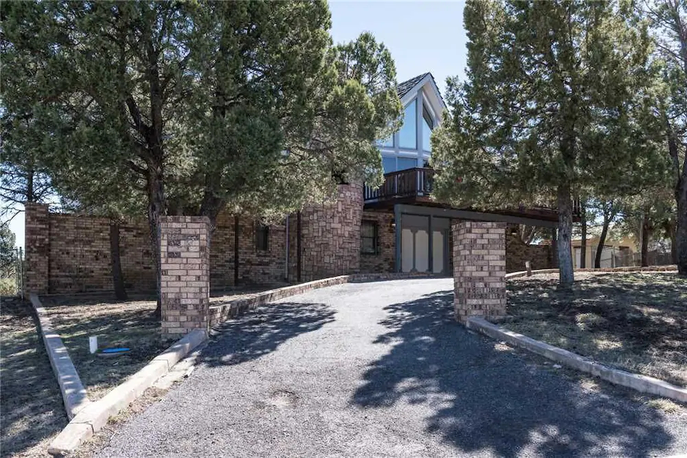 White Mountain Chateau