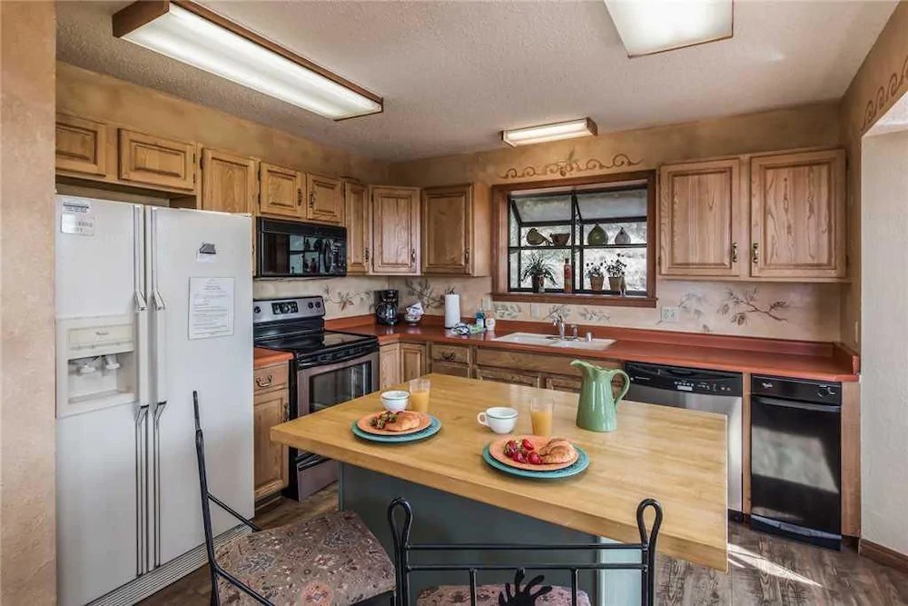 Lindley's Valley View