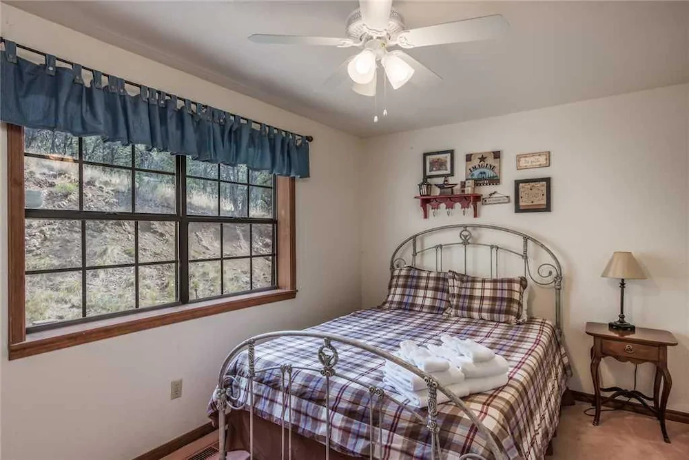 Lindley's Valley View