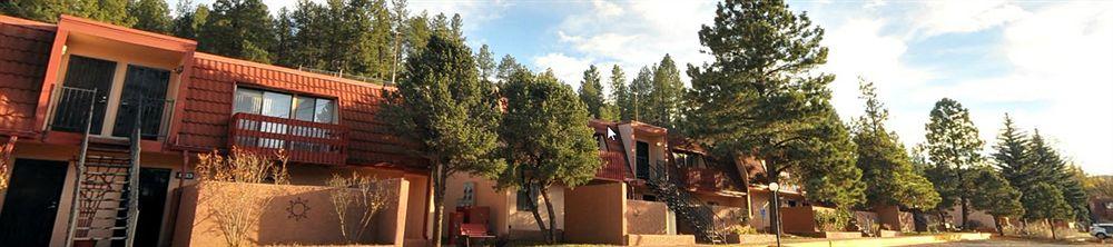 Pinecliff Village Resort