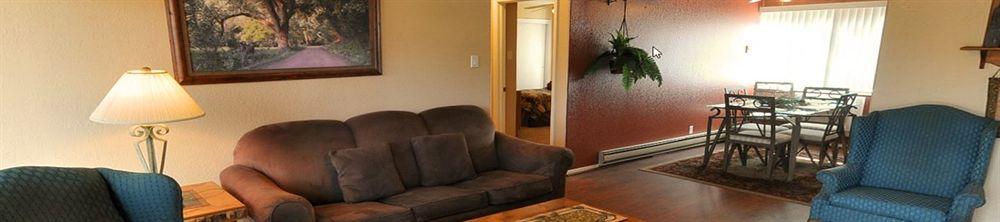 Pinecliff Village Resort