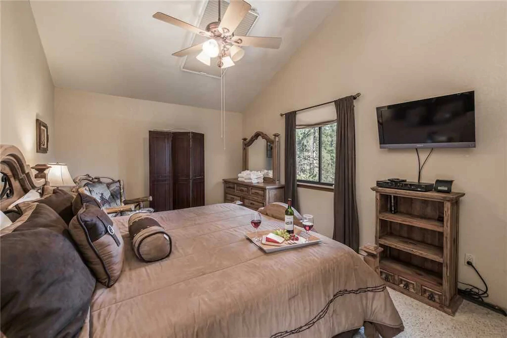 Rettig's Rustic Retreat