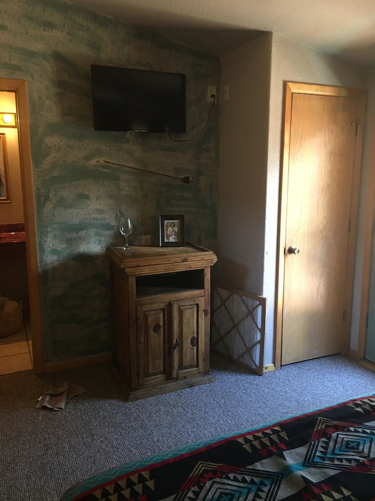 The Lodge At The Lazy Bear Retreat