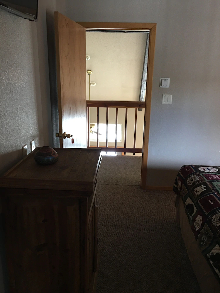 The Lodge At The Lazy Bear Retreat