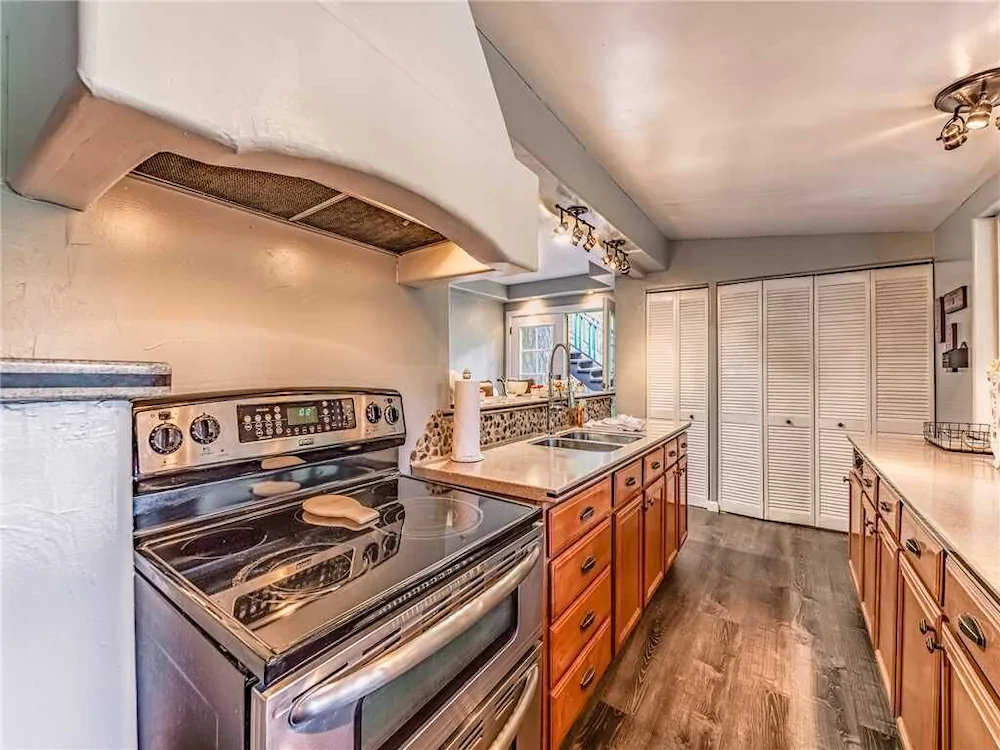 Turtle Mountain Cabin