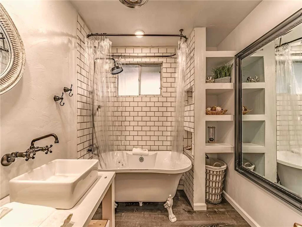 Turtle Mountain Cabin