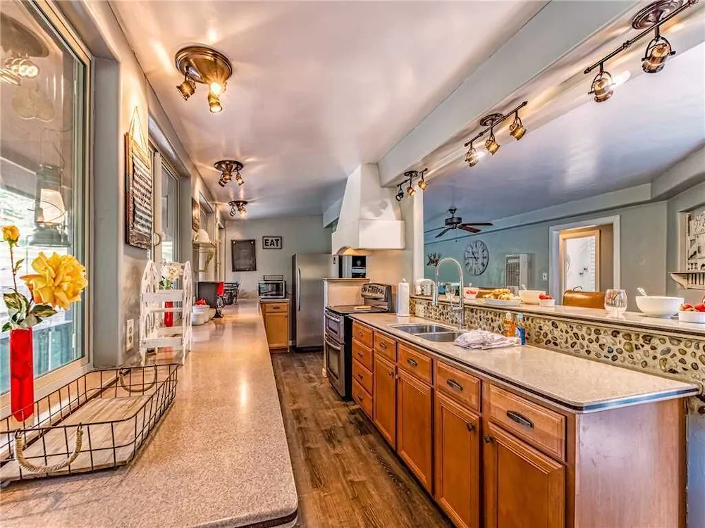 Turtle Mountain Cabin