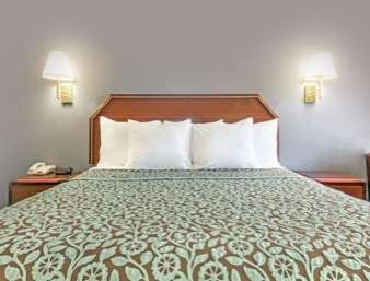 Days Inn by Wyndham Ruidoso Downs