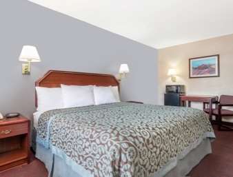 Days Inn by Wyndham Ruidoso Downs