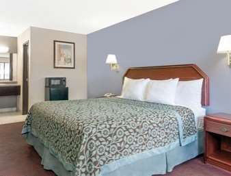 Days Inn by Wyndham Ruidoso Downs