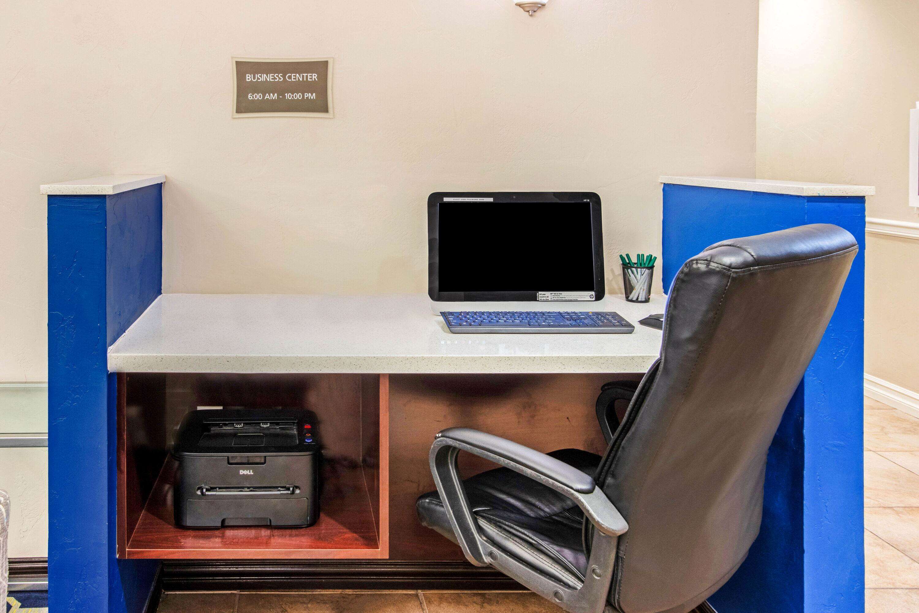 La Quinta Inn & Suites by Wyndham Ruidoso Downs